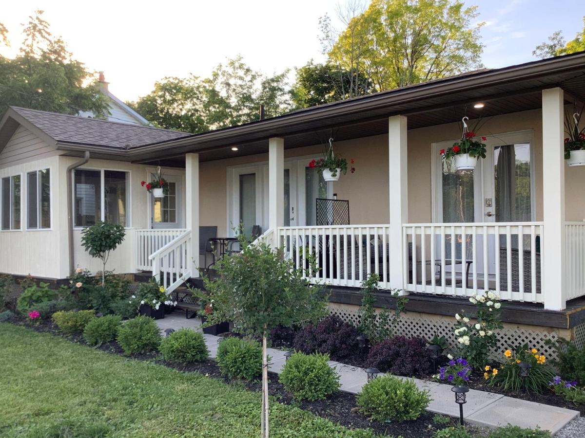 Summer Solstice Bed & Breakfast 나이아가라온더레이크 외부 사진